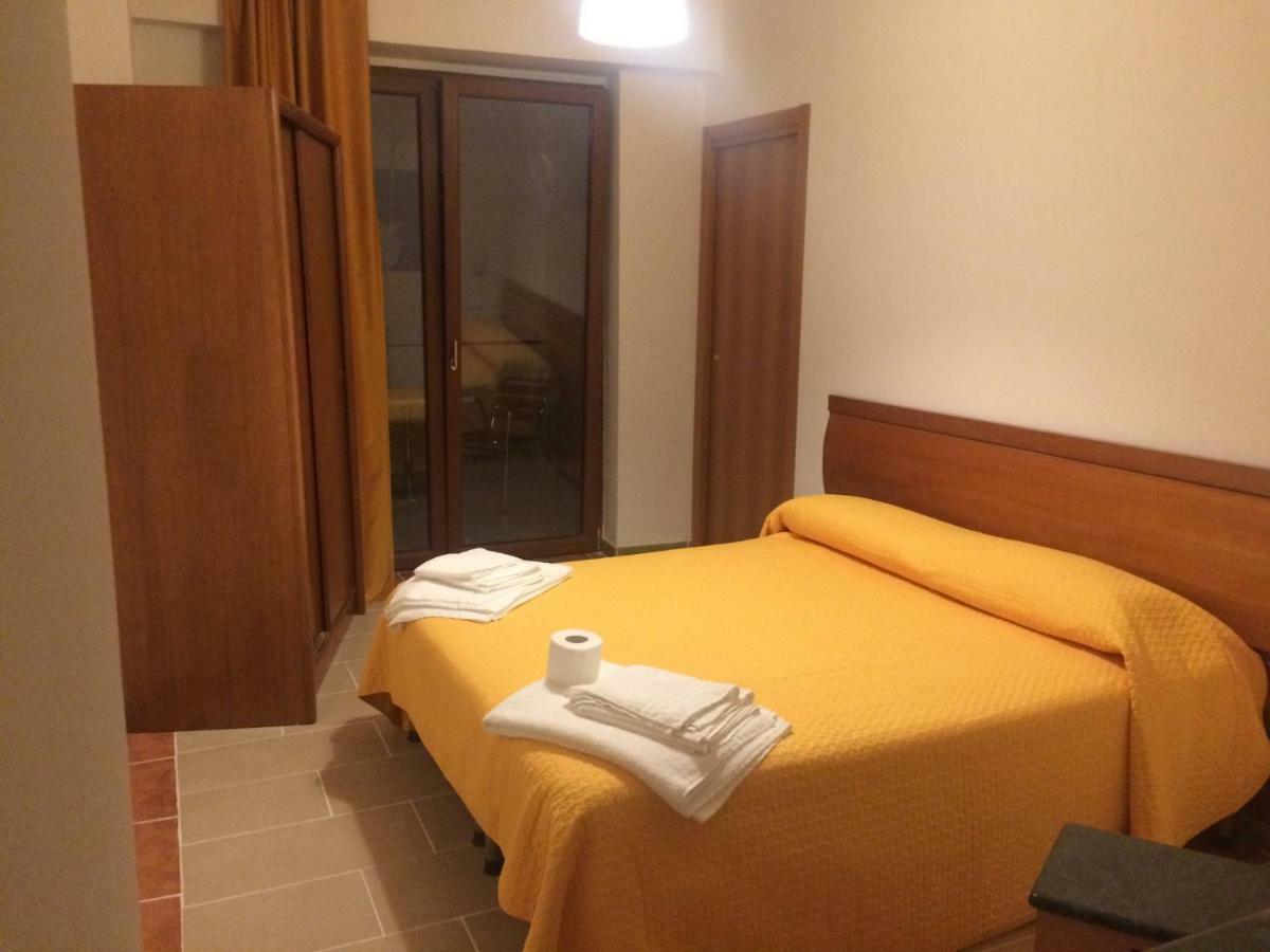 B&B Palazzo Manfredi Vieste, Fronte Mare Con Parcheggio Экстерьер фото