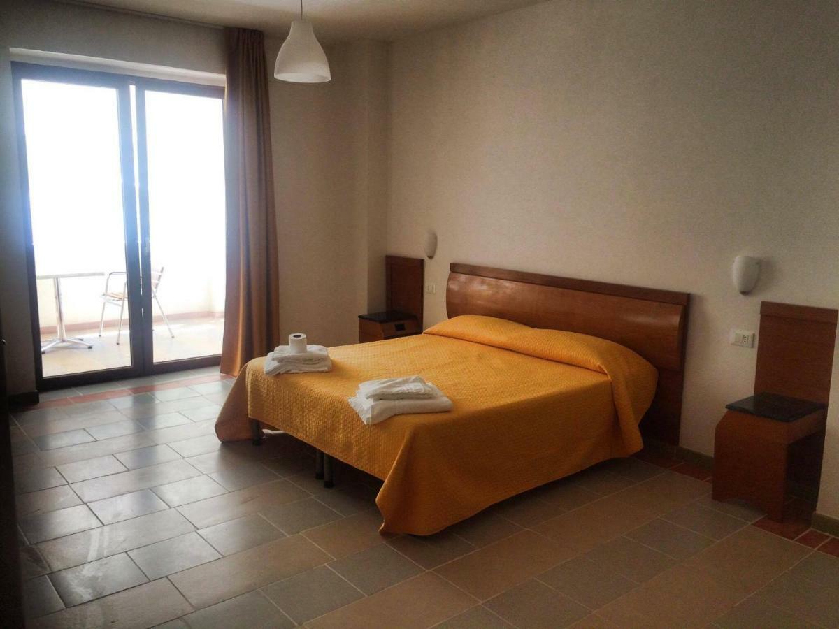 B&B Palazzo Manfredi Vieste, Fronte Mare Con Parcheggio Экстерьер фото